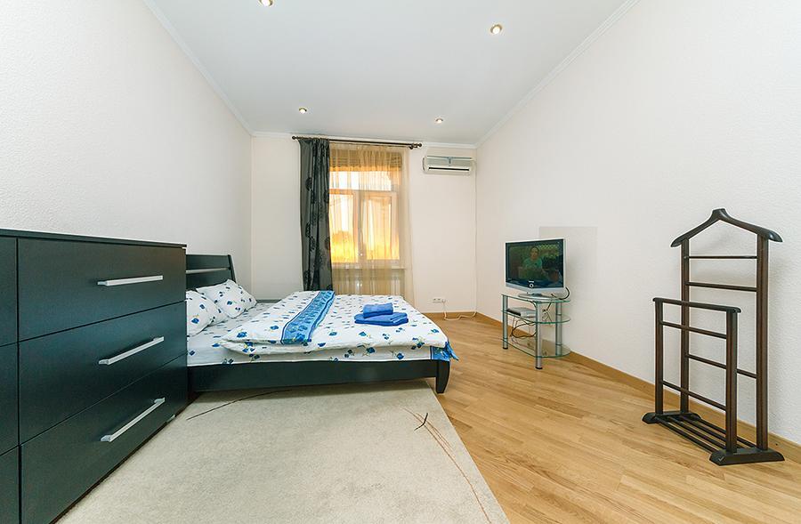 Amazing Two Beds In The Klovskiy Spusk Apartment Kiev Bagian luar foto