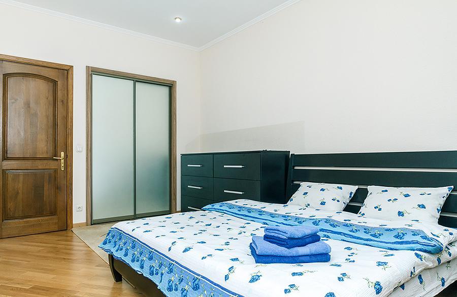 Amazing Two Beds In The Klovskiy Spusk Apartment Kiev Bagian luar foto